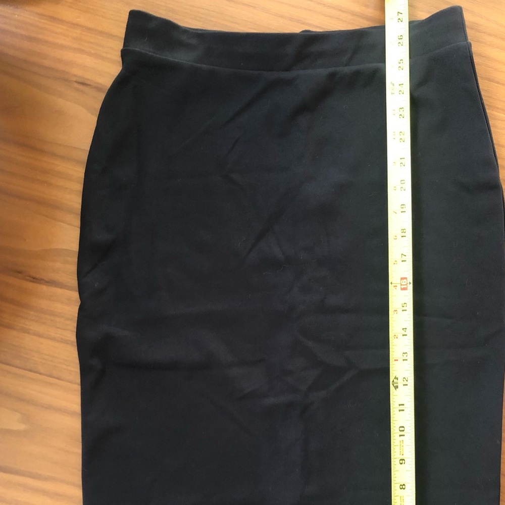 NWOT H&M High Waisted Black Skirt